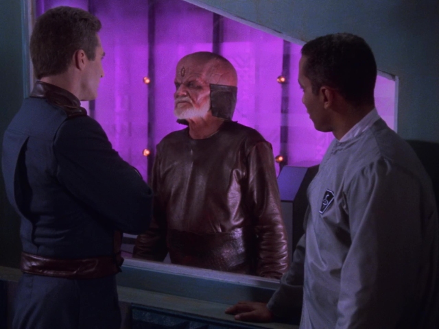Babylon 5 - S01E02 - Soul Hunter.mkv