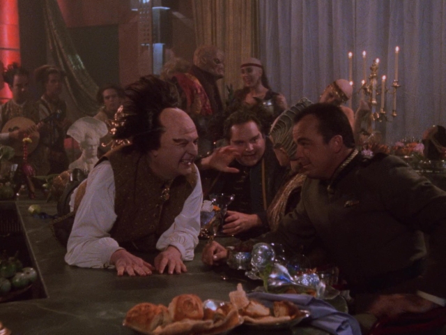 Babylon 5 - S01E05 - The Parliament of Dreams.mkv