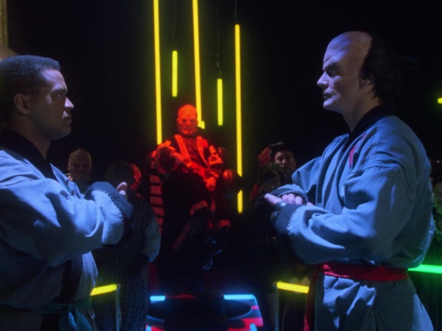 Babylon 5 - S01E14 - TKO.mkv