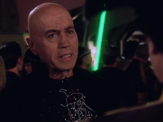 Babylon 5 - S02E03 - The Geometry of Shadows.mkv
