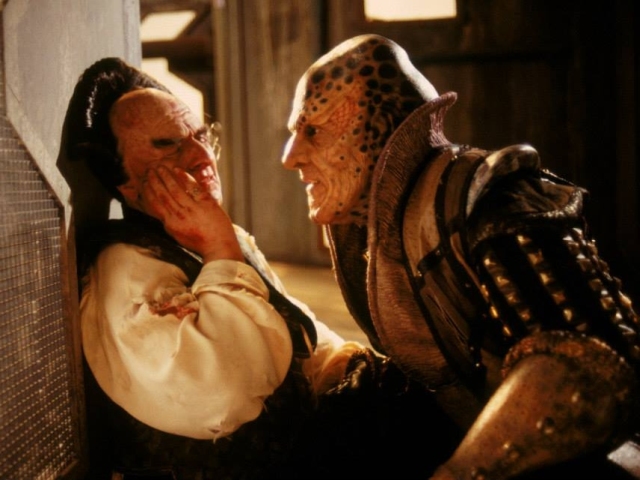 Babylon 5 - S03E06 - Dust to Dust.mkv