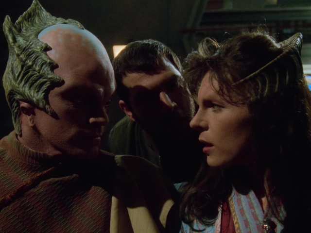 Babylon 5 - S03E11 - Ceremonies of Light and Dark.mkv