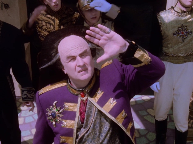 Babylon 5 - S04E01 - The Hour of the Wolf.mkv