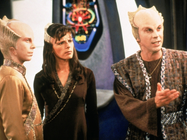 Babylon 5 - S04E11 - Lines of Communication.mkv