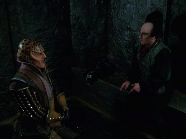 Babylon 5 - S05E17 - Movements of Fire and Shadow (1).mkv