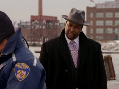 The Wire - S02E01 - Ebb Tide.avi