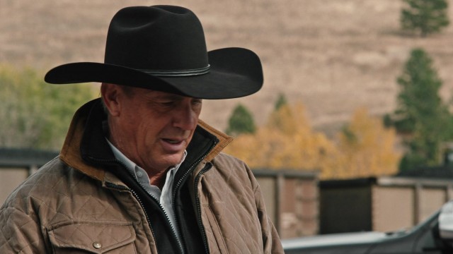 Yellowstone - S04E05 - Under a Blanket of Red.mp4